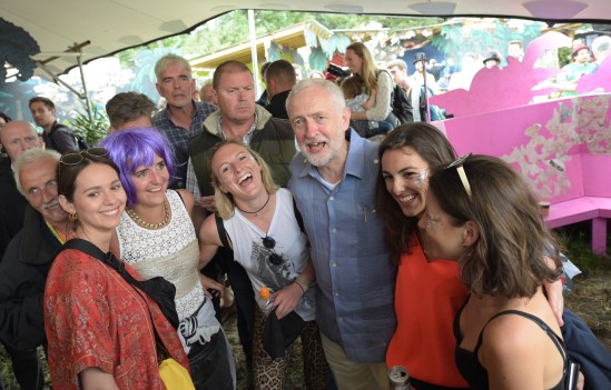 jeremy-corbyn-glastonbury-2017-3-1498323659.jpg